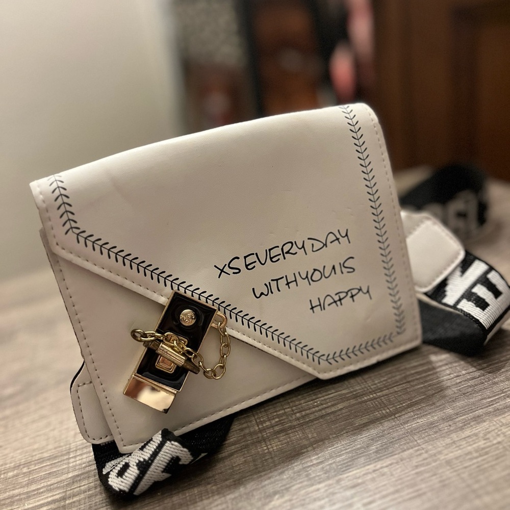 Stylish White Crossbody Bag with Gold Lock